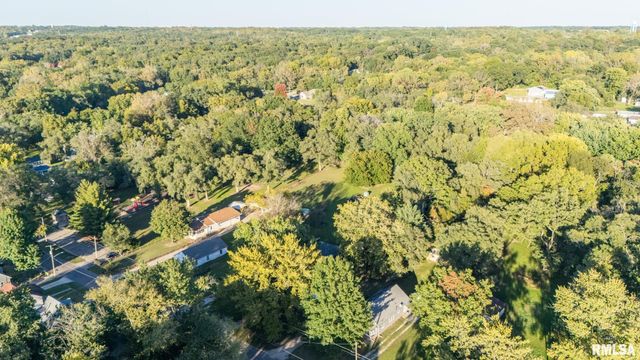 118 N ROOSEVELT Street, North Pekin, IL 61554
