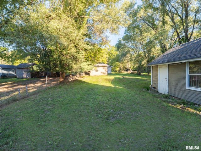 118 N ROOSEVELT Street, North Pekin, IL 61554