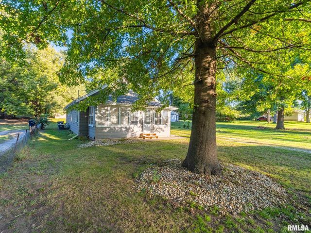 118 N ROOSEVELT Street, North Pekin, IL 61554