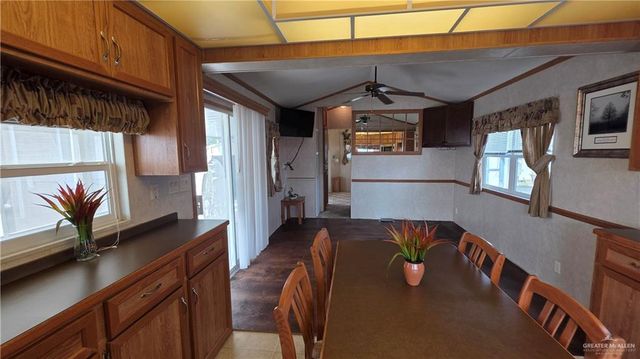 2420 Bobolink Circle W, Palmview, TX 78572