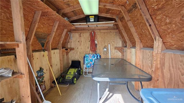 2420 Bobolink Circle W, Palmview, TX 78572