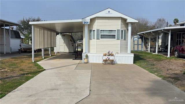 2420 Bobolink Circle W, Palmview, TX 78572