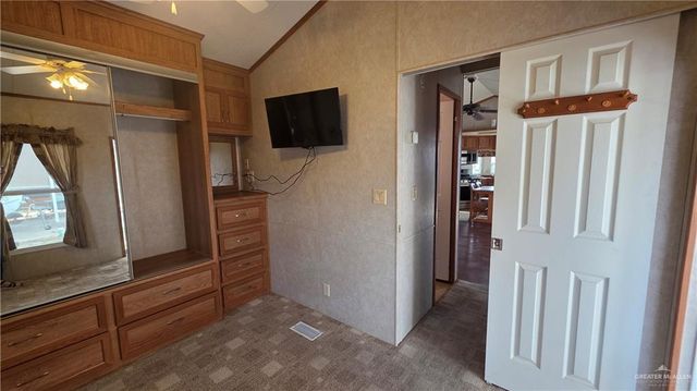 2420 Bobolink Circle W, Palmview, TX 78572