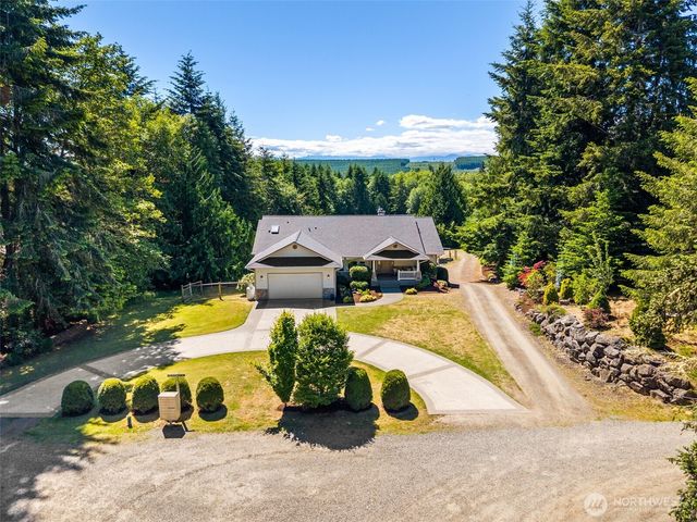 27581 Heavenly Place NE, Kingston, WA 98346