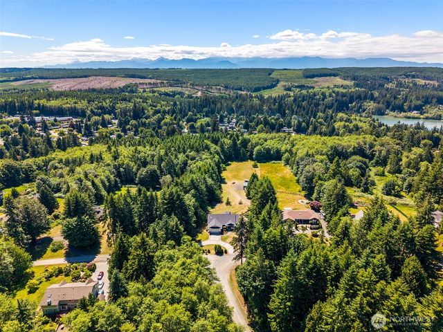 27581 Heavenly Place NE, Kingston, WA 98346