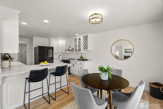 27581 Heavenly Place NE, Kingston, WA 98346