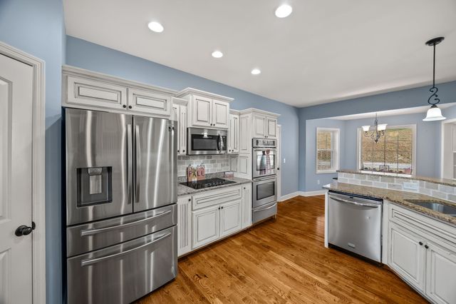 57 Lakeside Dr, Carthage, TN 37030