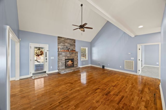57 Lakeside Dr, Carthage, TN 37030