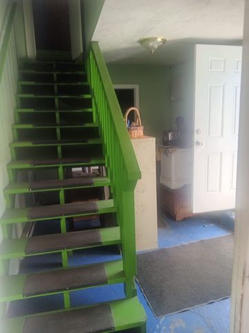 115 Whitney St, Leominster, MA 01453