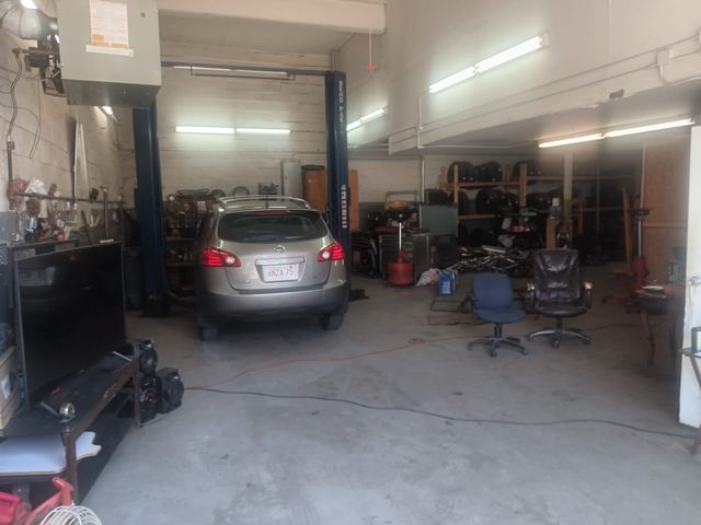 115 Whitney St, Leominster, MA 01453