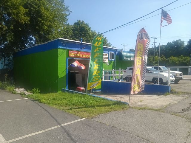 115 Whitney St, Leominster, MA 01453