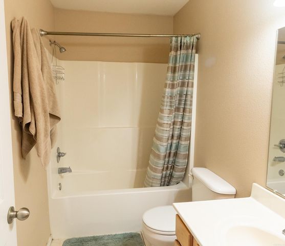 508 Cora Drive Drive, Gassville, AR 72635