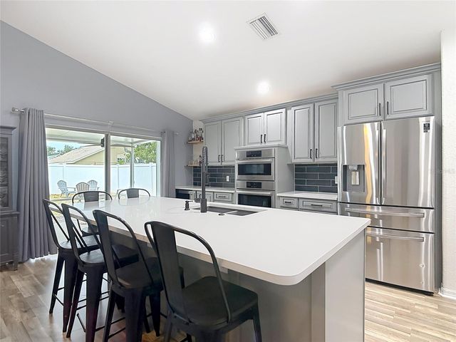 8278 PEAK AVENUE, Lakeland, FL 33810