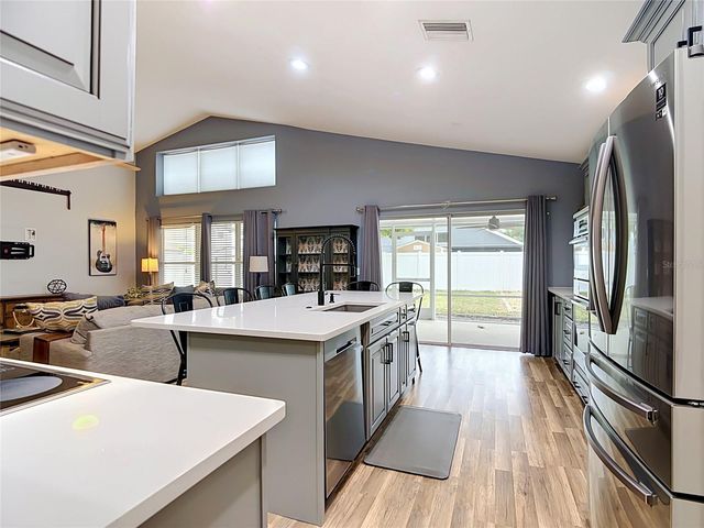 8278 PEAK AVENUE, Lakeland, FL 33810