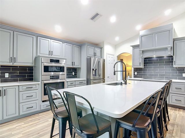 8278 PEAK AVENUE, Lakeland, FL 33810