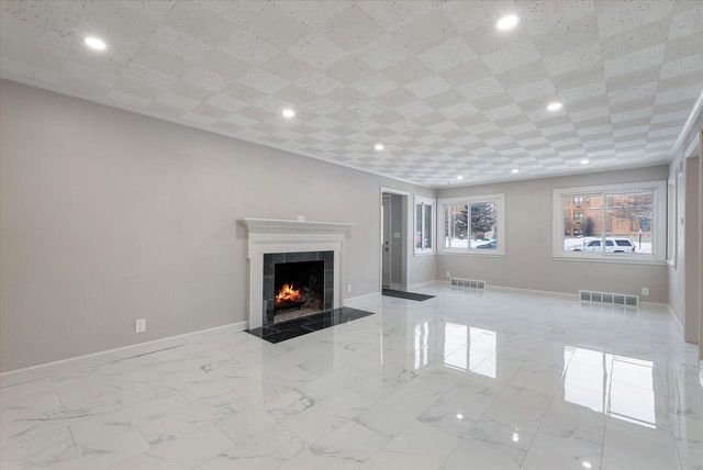 1217 North AVENUE, Sheboygan, WI 53083