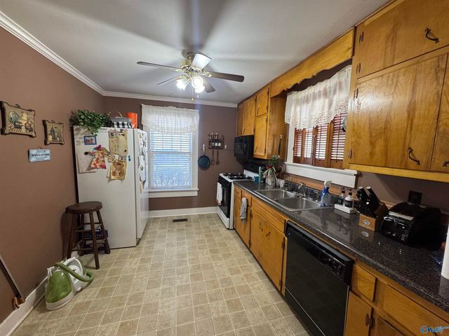 613 Sizemore Street, Gadsden, AL 35903