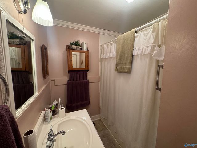 613 Sizemore Street, Gadsden, AL 35903