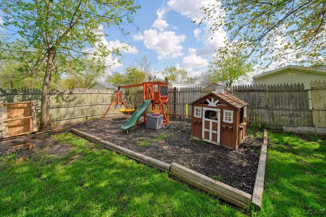 422 May Drive, Adrian, MI 49221