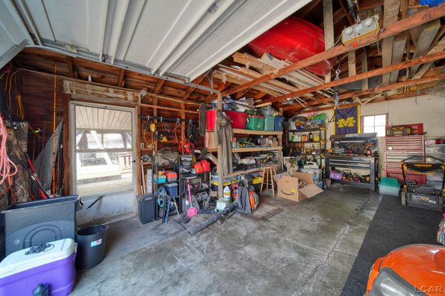422 May Drive, Adrian, MI 49221