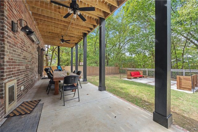 335 Combs Avenue, Fayetteville, AR 72701