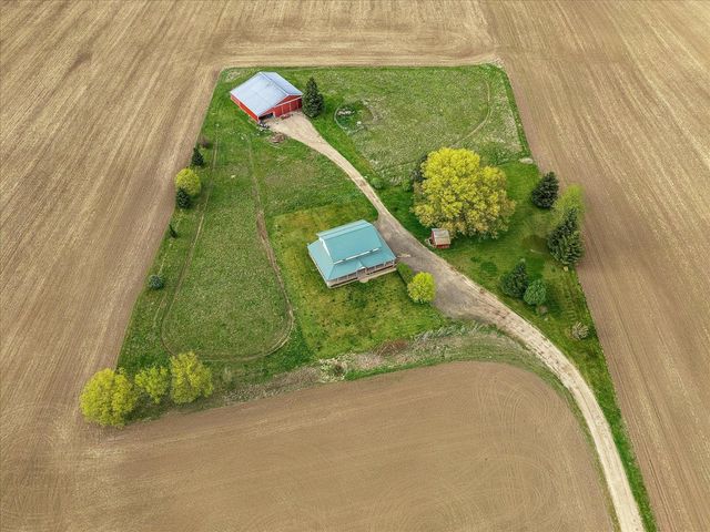 6810 W Wild Rose Rd, Deer Park, WA 99006