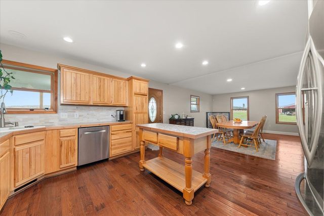 6810 W Wild Rose Rd, Deer Park, WA 99006