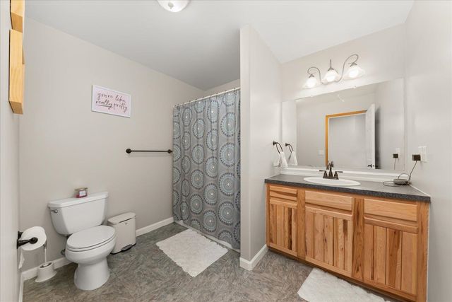 6810 W Wild Rose Rd, Deer Park, WA 99006