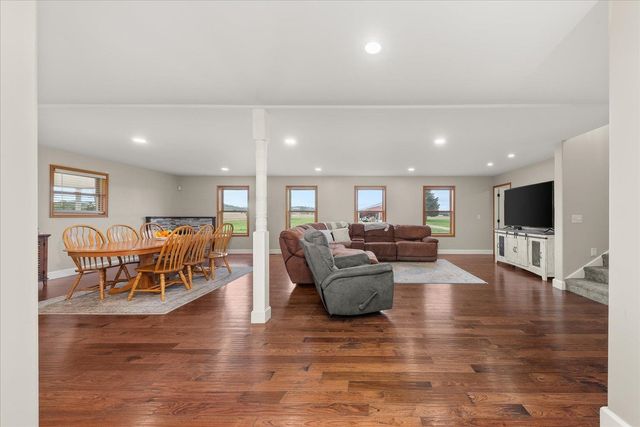 6810 W Wild Rose Rd, Deer Park, WA 99006