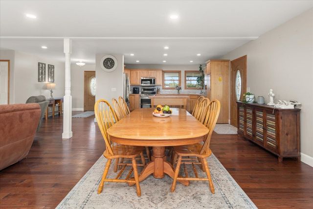 6810 W Wild Rose Rd, Deer Park, WA 99006