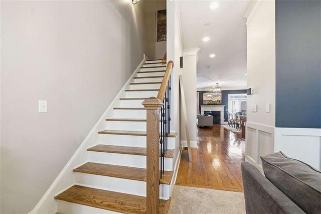 151 West Ridge Way, Roswell, GA 30076