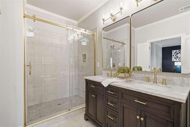 151 West Ridge Way, Roswell, GA 30076