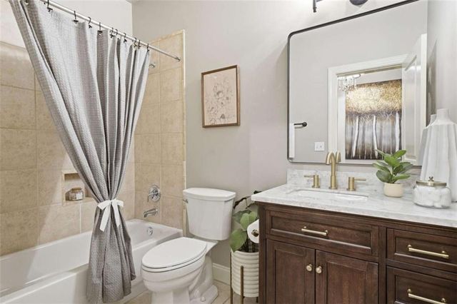 151 West Ridge Way, Roswell, GA 30076