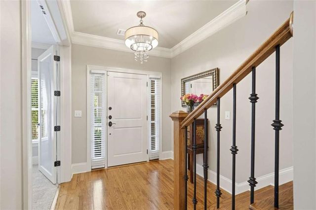 151 West Ridge Way, Roswell, GA 30076