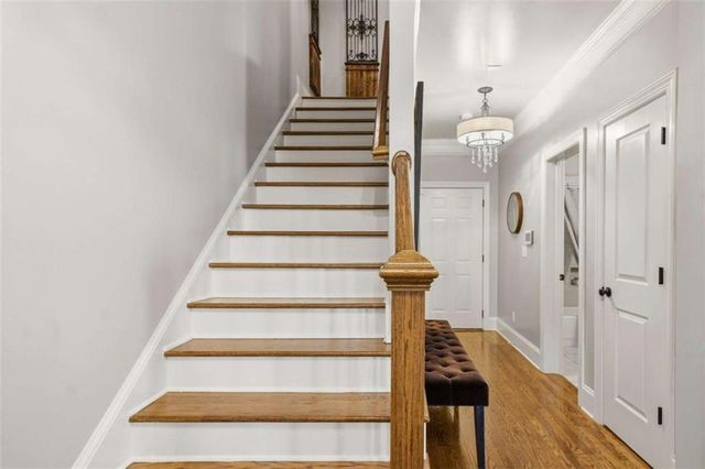 151 West Ridge Way, Roswell, GA 30076