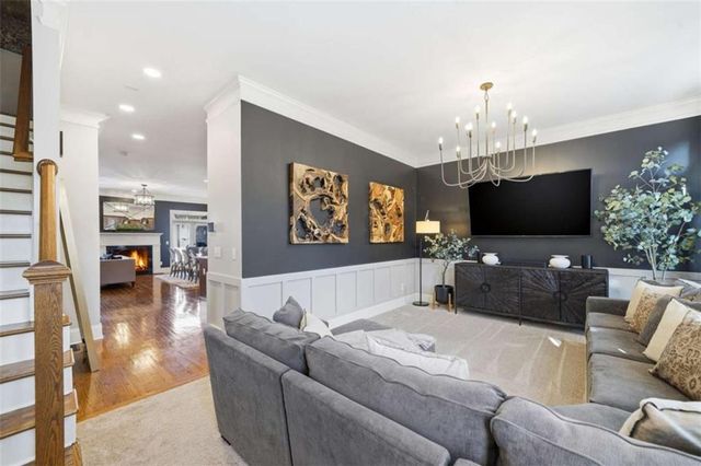 151 West Ridge Way, Roswell, GA 30076