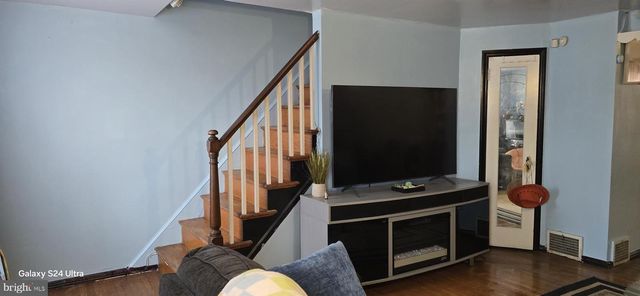 604 ANCHOR ST, Philadelphia, PA 19120