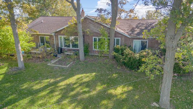 799 Knodt Road, Essexville, MI 48732