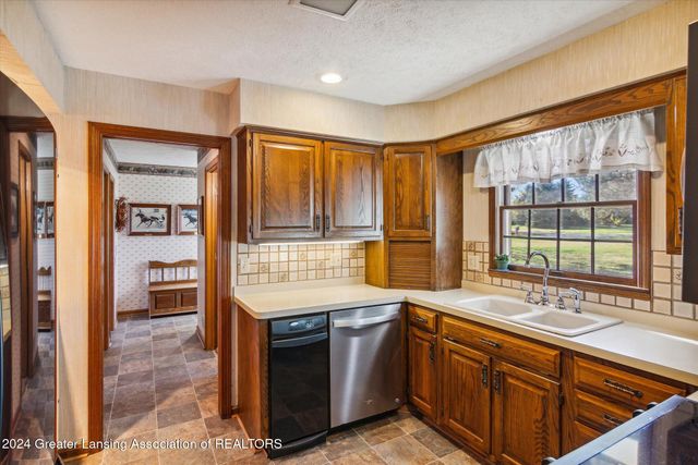 2474 Tomlinson Road, Mason, MI 48854