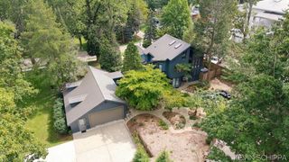 36 Union Street, Douglas Vllg, MI 49406