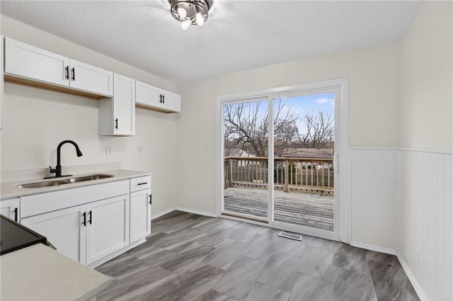 1511 Osage Trail, Independence, MO 64058