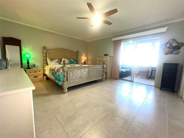 4032 Cambridge B 4032, Deerfield Beach, FL 33442