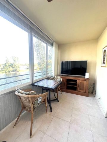 4032 Cambridge B 4032, Deerfield Beach, FL 33442