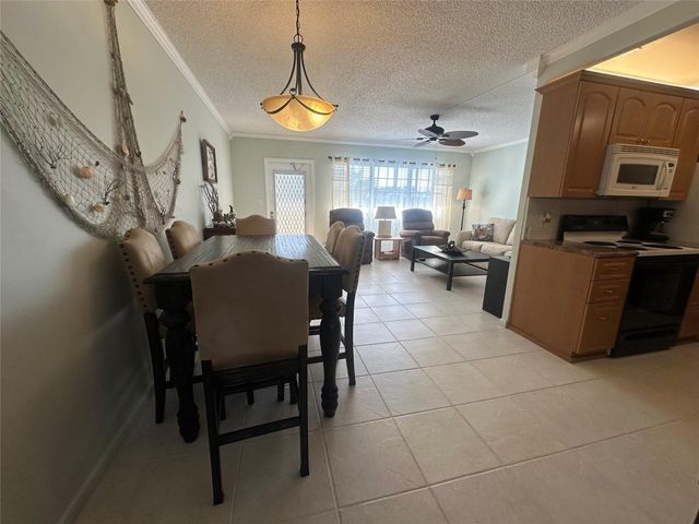 4032 Cambridge B 4032, Deerfield Beach, FL 33442