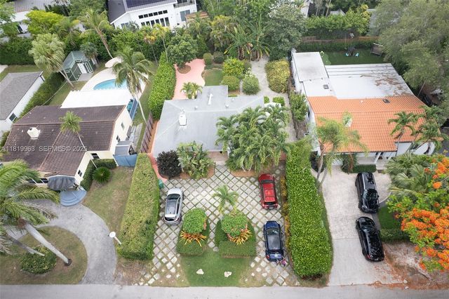 4245 Braganza Avenue, Miami, FL 33133