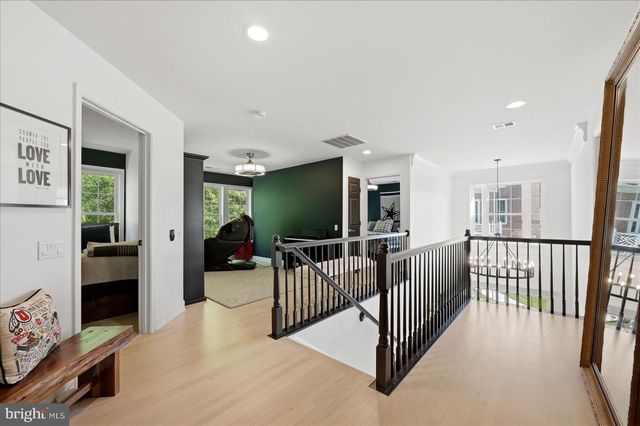 20729 RED CEDAR DR, Leesburg, VA 20175