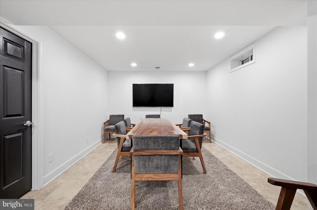 20729 RED CEDAR DR, Leesburg, VA 20175