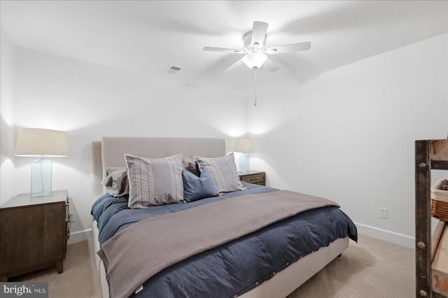 20729 RED CEDAR DR, Leesburg, VA 20175