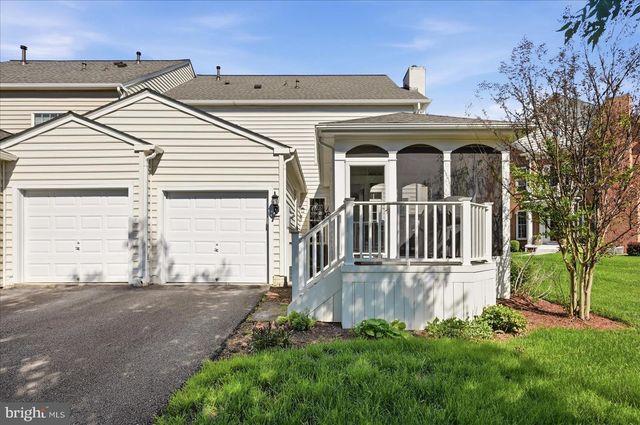 20729 RED CEDAR DR, Leesburg, VA 20175