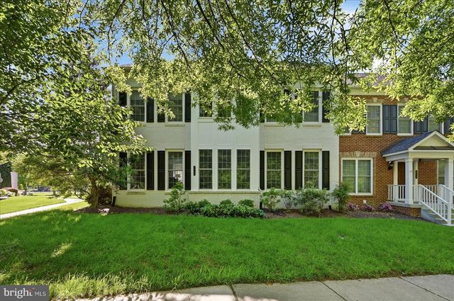 20729 RED CEDAR DR, Leesburg, VA 20175